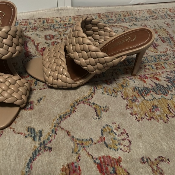 L’intervalle heels - Picture 2 of 3